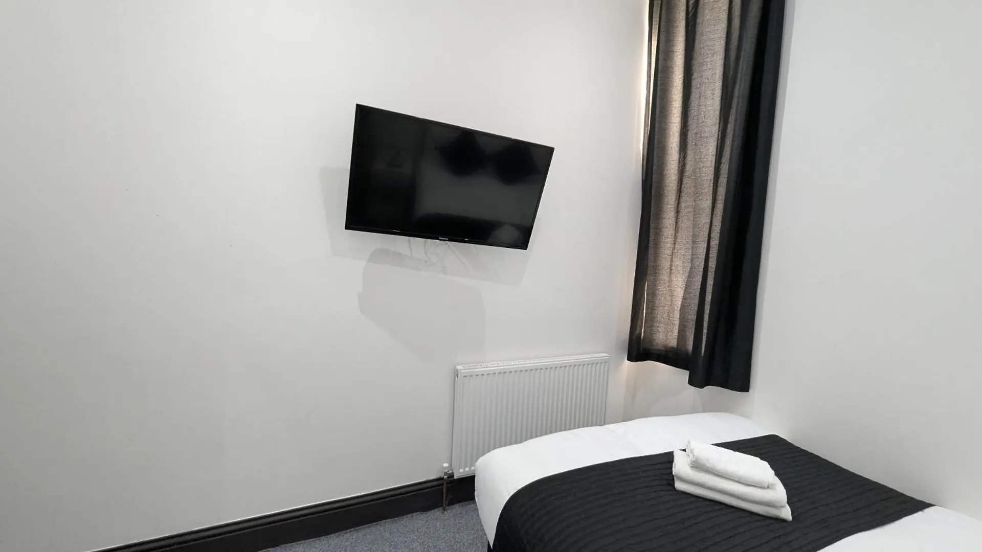 ** Guest house Oyo Firs Lodge London Heathrow Hounslow United Kingdom